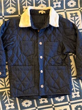 Mabo sz 6/7 EUC Navy Quilted Puffer Jacket with Cream Faux-Sherpa Collar